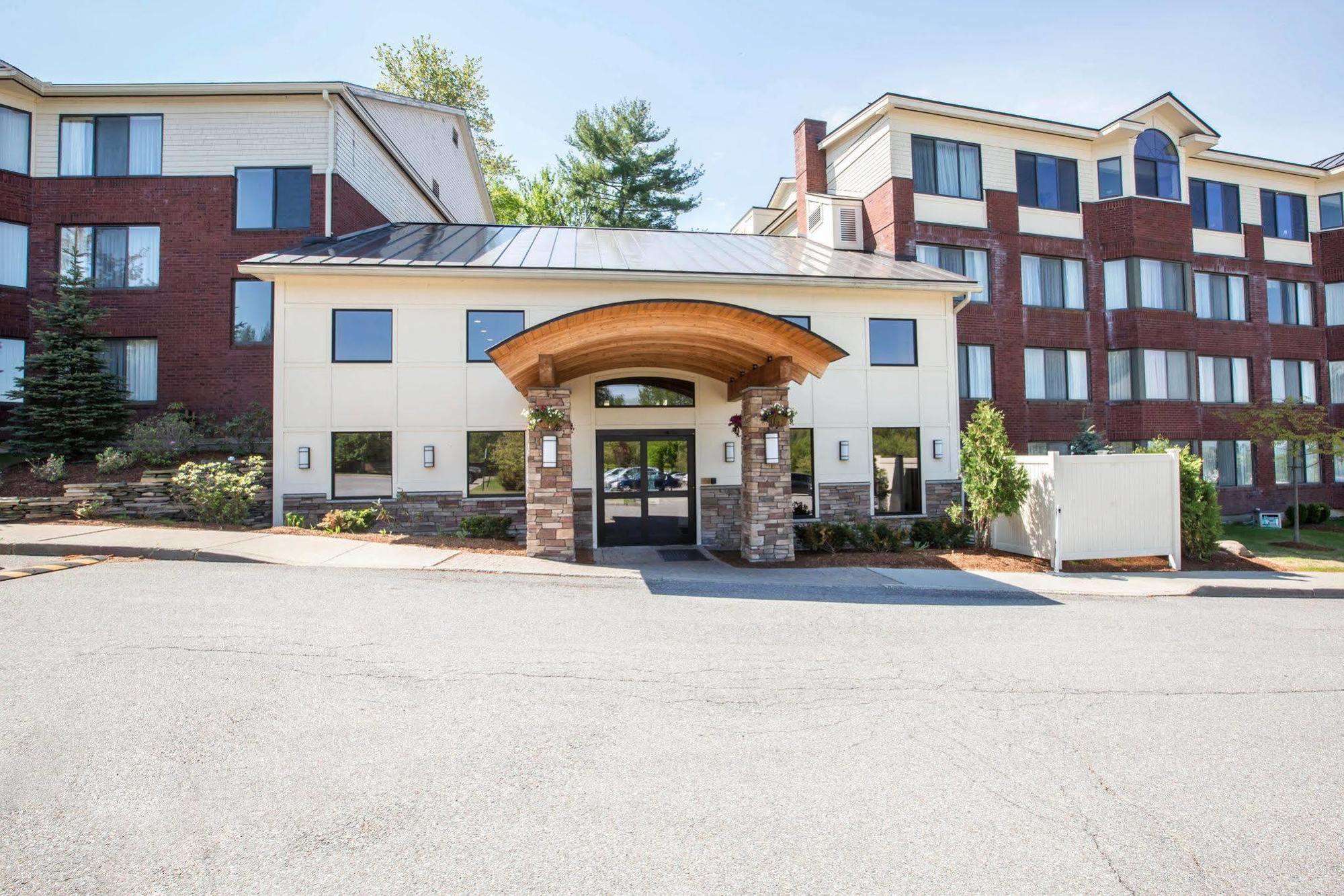 Comfort Suites South Burlington Near University Екстериор снимка