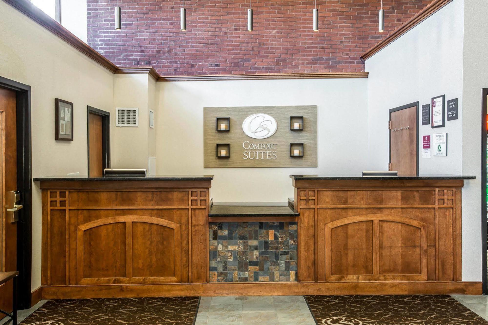 Comfort Suites South Burlington Near University Екстериор снимка