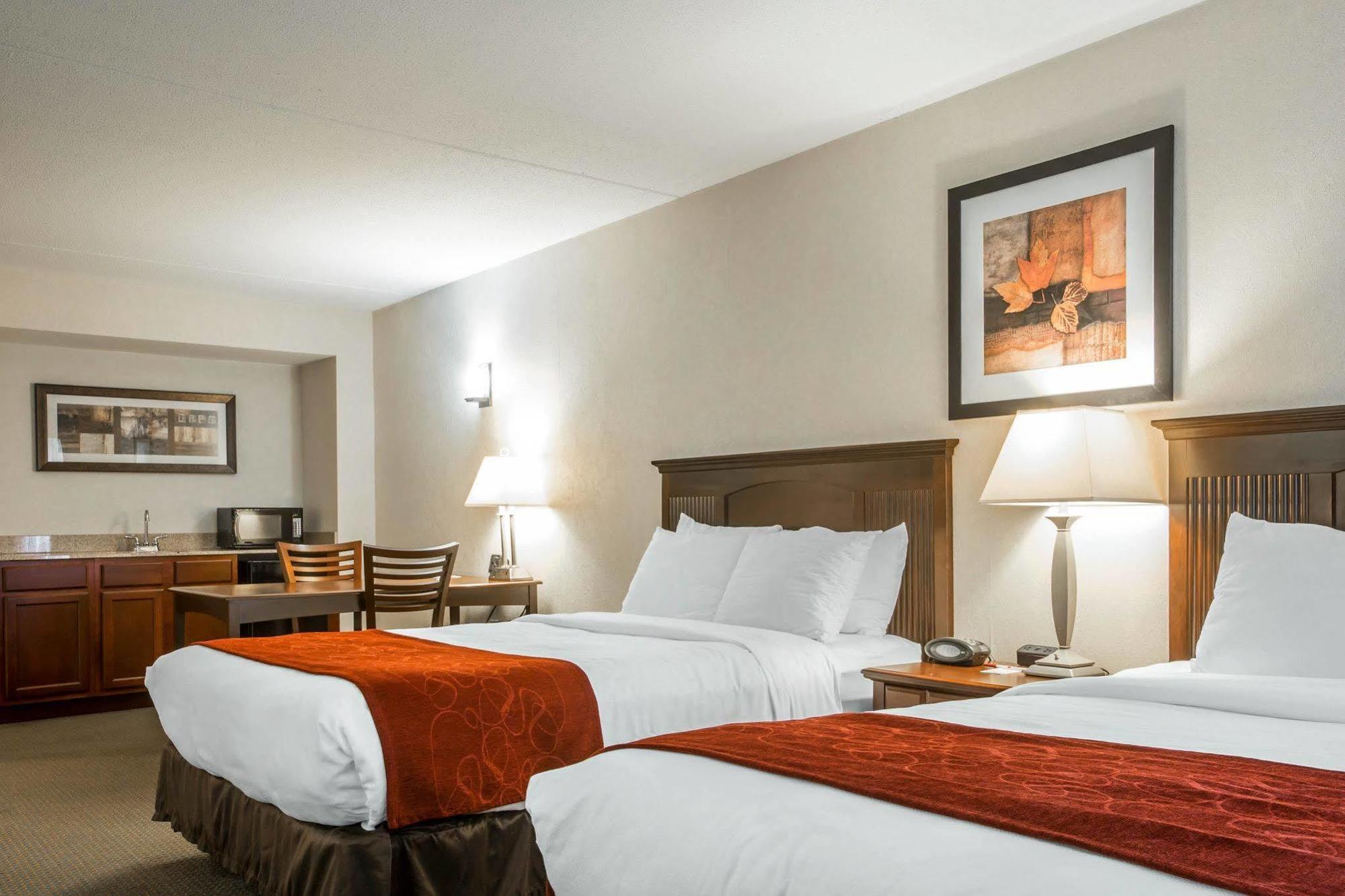 Comfort Suites South Burlington Near University Екстериор снимка